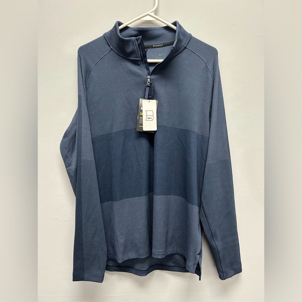 Nike Solo Swoosh Men's 1/4-Zip Sweatshirt